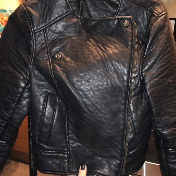 Women’s Jackets - Picture 4 of 8